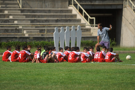 آکادمی راه آهن، محل ظهور "مسی"های ایرانی!